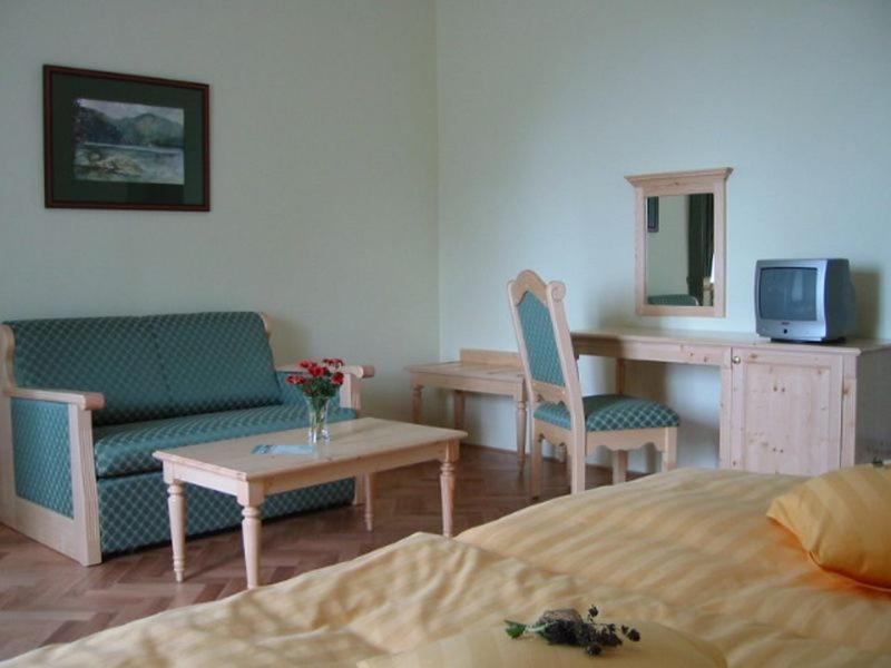 Hotel Svatý Tomáš Přední Výtoň Esterno foto